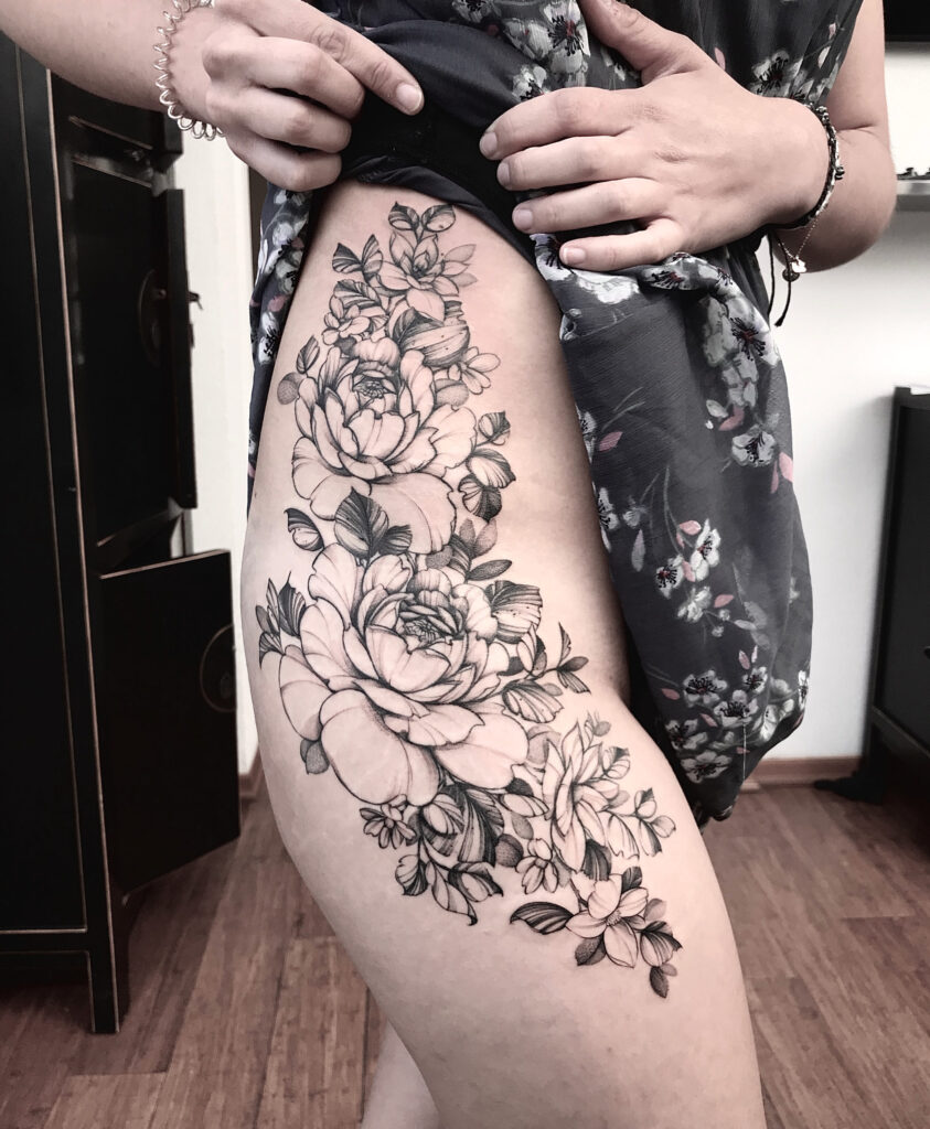 Tatuaż z motywem florystycznym